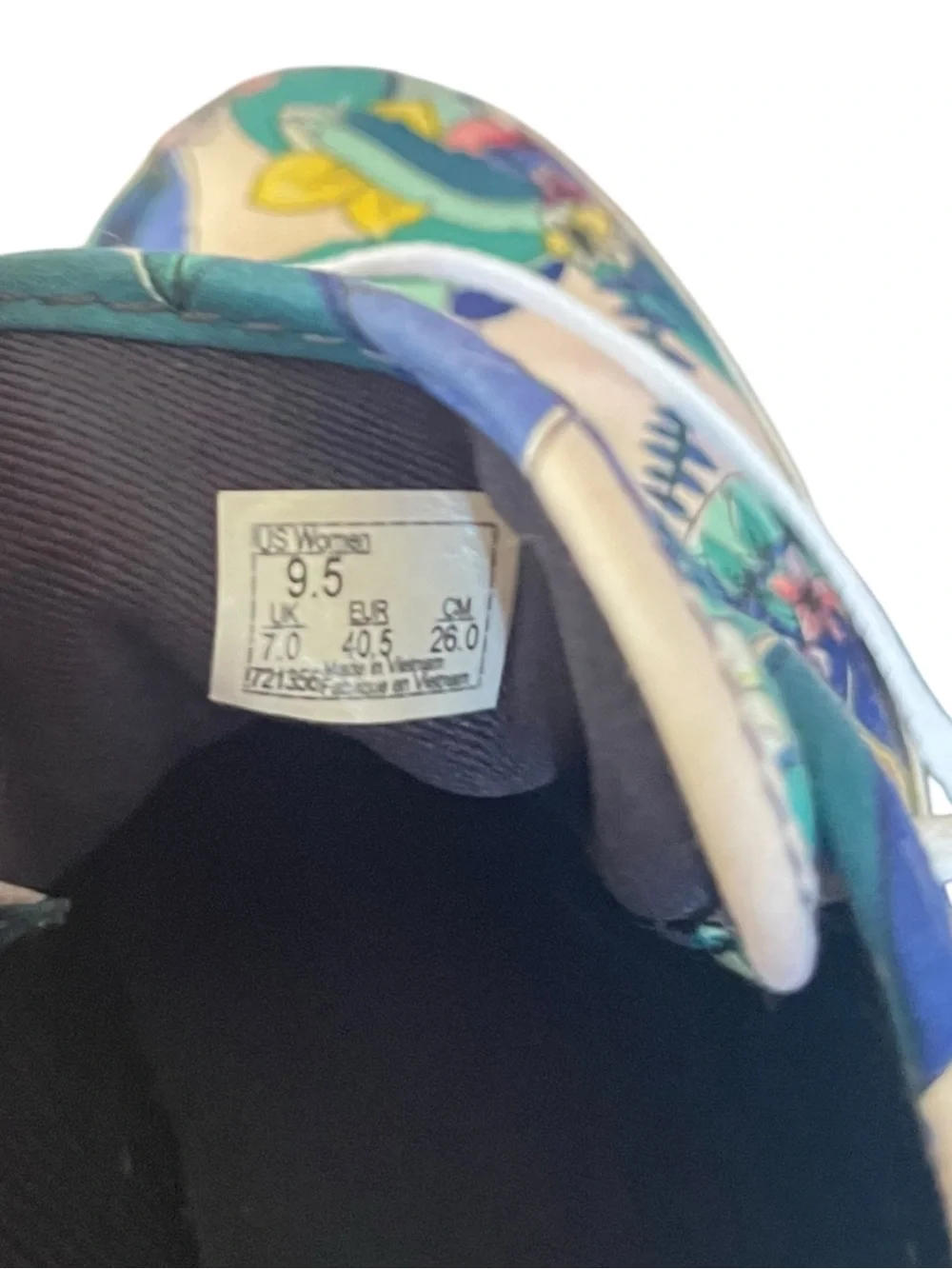 Vans Tropical Print Low Top Canvas Sneakers